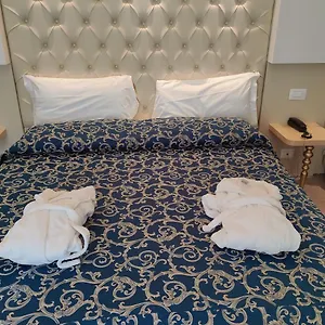 4* Hotel Ambassador